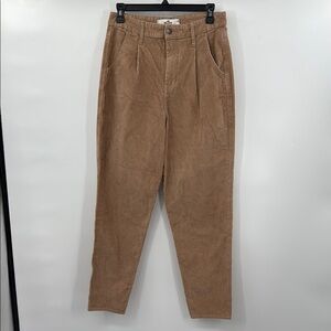 3/$25 Hollister Tan Corduroy Ultra High-Rise Pants 
Size 3